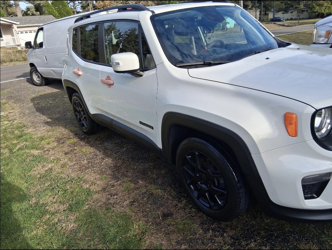 Jeep Renegade · Alpine White — Exterior · Hand Wash & Seal